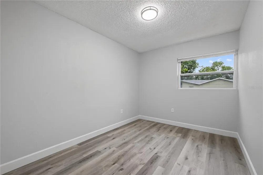 2390 NORTHLAND ROAD Mount Dora, FL 32757
