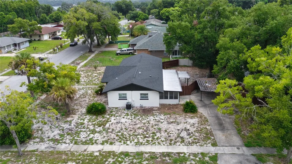 2390 NORTHLAND ROAD Mount Dora, FL 32757
