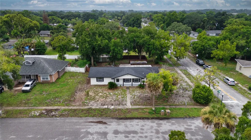 2390 NORTHLAND ROAD Mount Dora, FL 32757