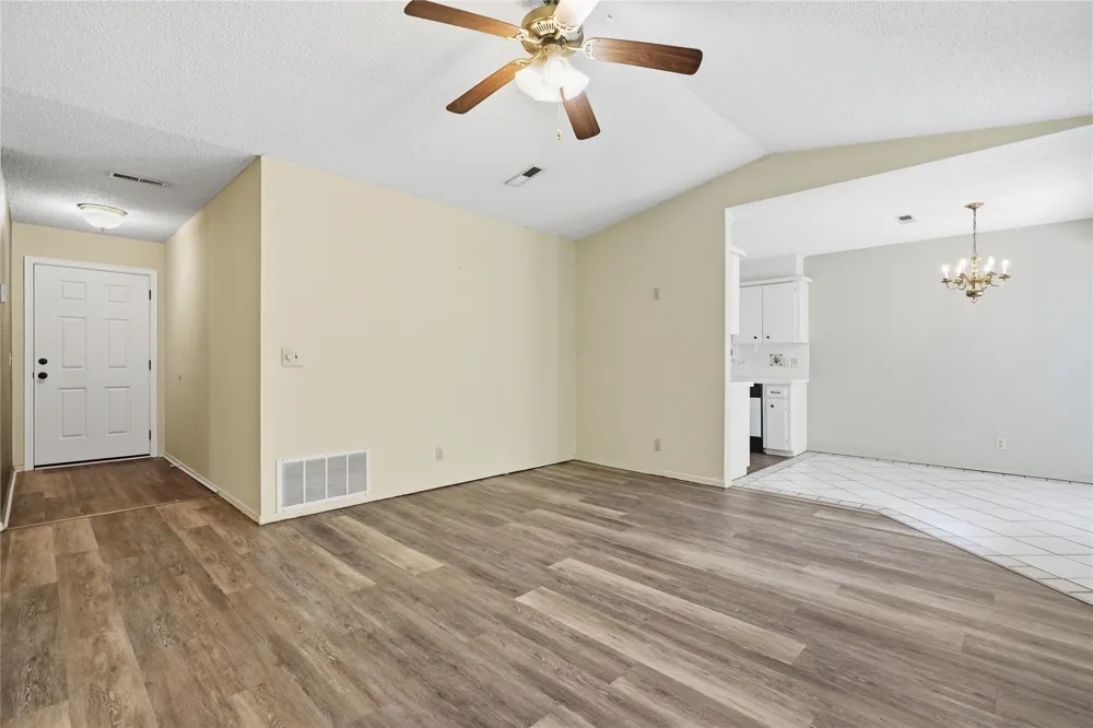 4401 S 4th Street Broken Arrow, OK 74011