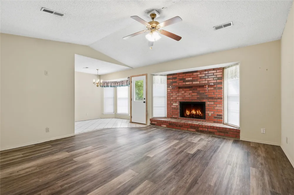 4401 S 4th Street Broken Arrow, OK 74011