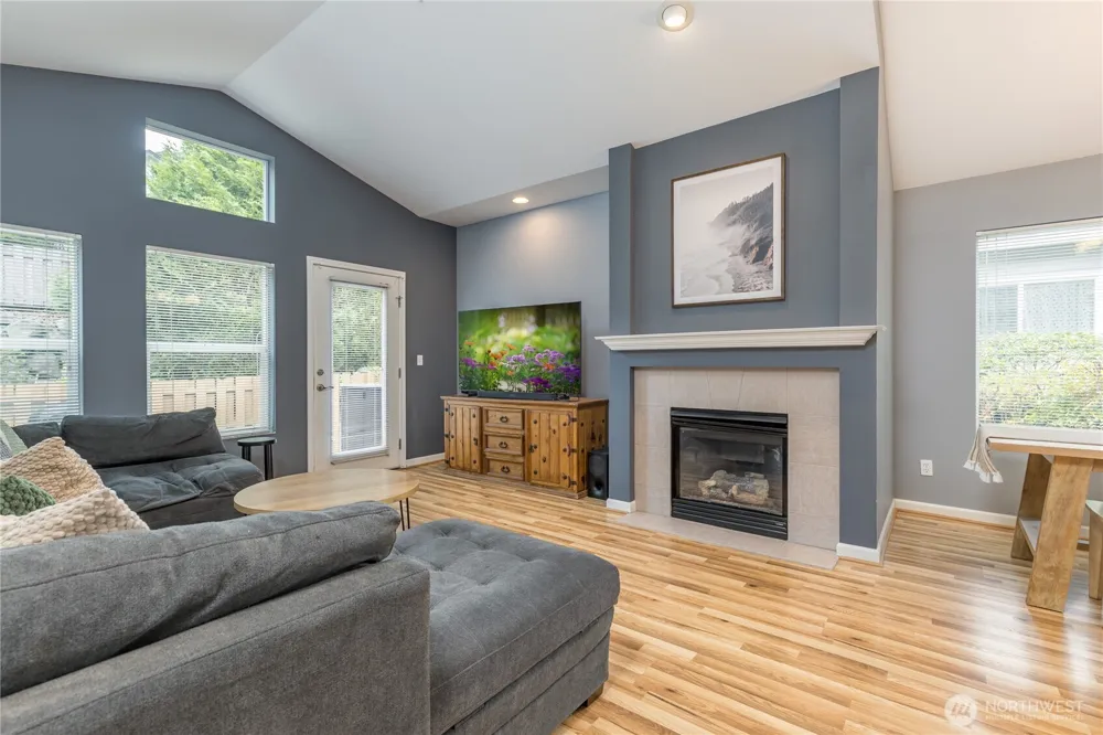 7114 James Place SE Auburn, WA 98092