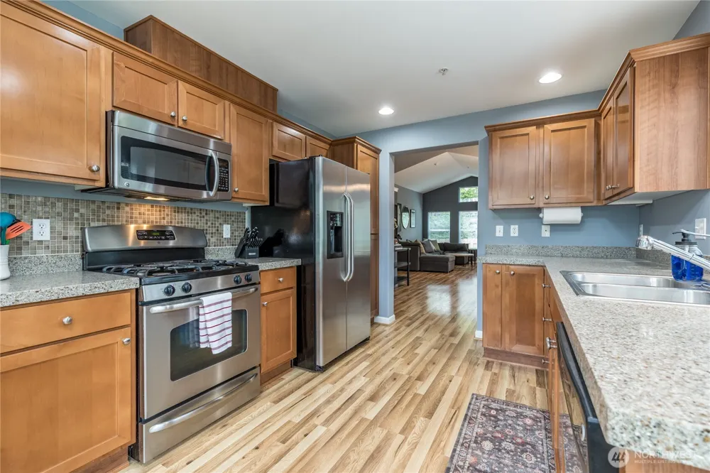 7114 James Place SE Auburn, WA 98092