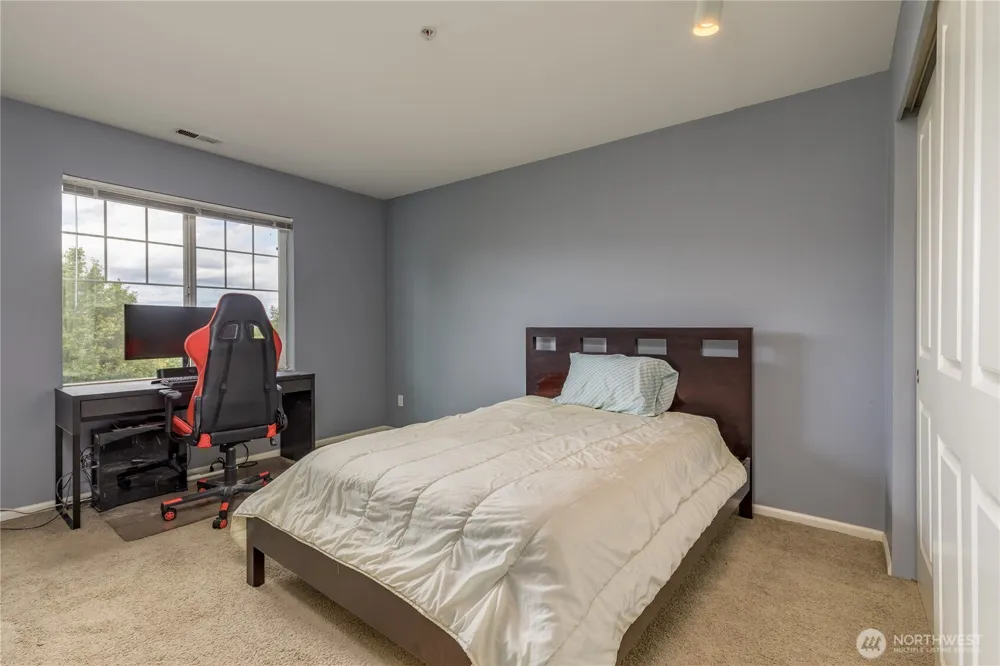 7114 James Place SE Auburn, WA 98092