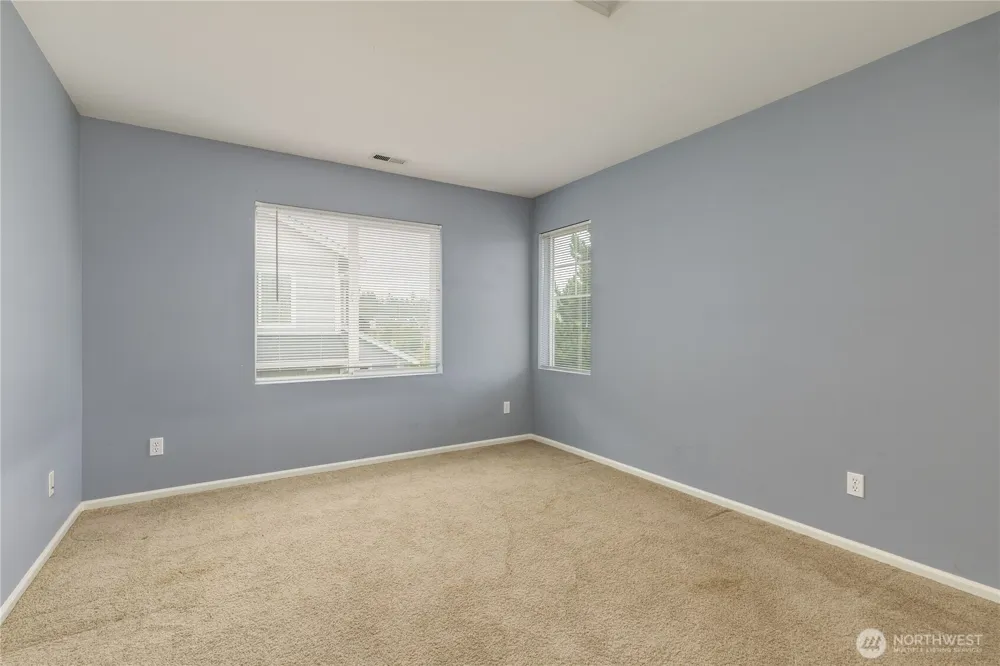 7114 James Place SE Auburn, WA 98092