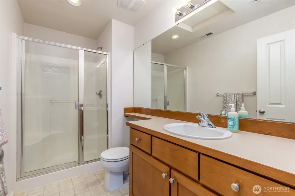 7114 James Place SE Auburn, WA 98092