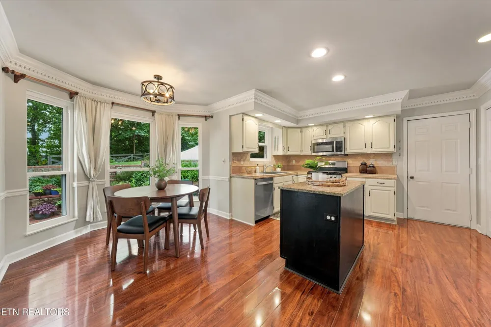 8409 Thornbury Court Knoxville, TN 37919