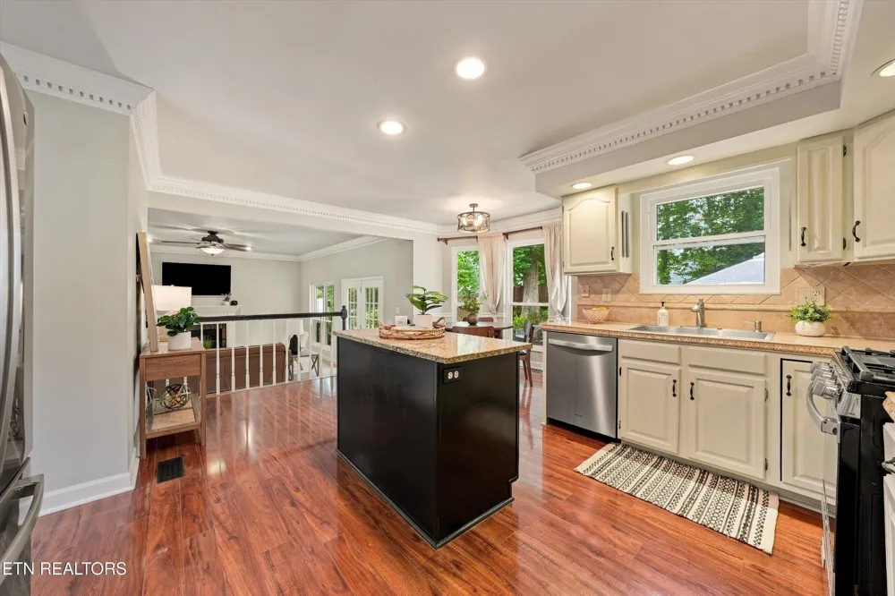 8409 Thornbury Court Knoxville, TN 37919
