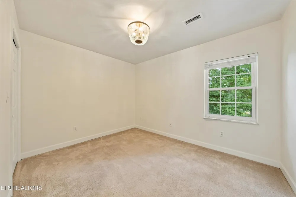 8409 Thornbury Court Knoxville, TN 37919