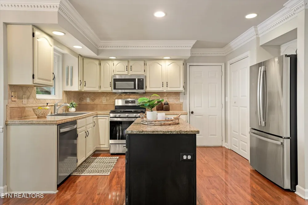 8409 Thornbury Court Knoxville, TN 37919