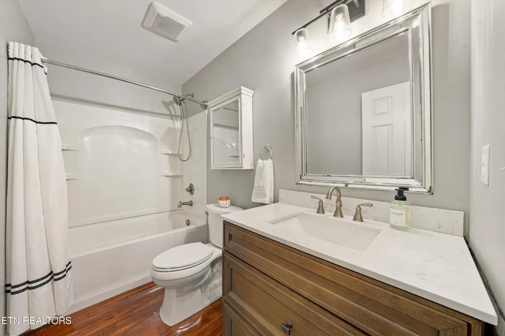 8409 Thornbury Court Knoxville, TN 37919