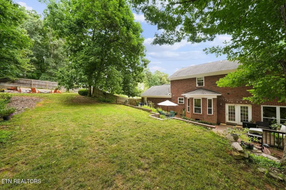 8409 Thornbury Court Knoxville, TN 37919