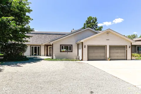 1080 Shoreline Drive