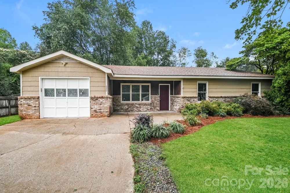 320 Aqua Drive Forest City, NC 28043