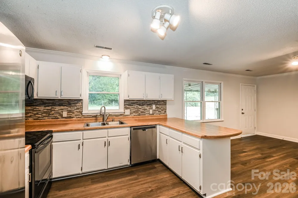 320 Aqua Drive Forest City, NC 28043