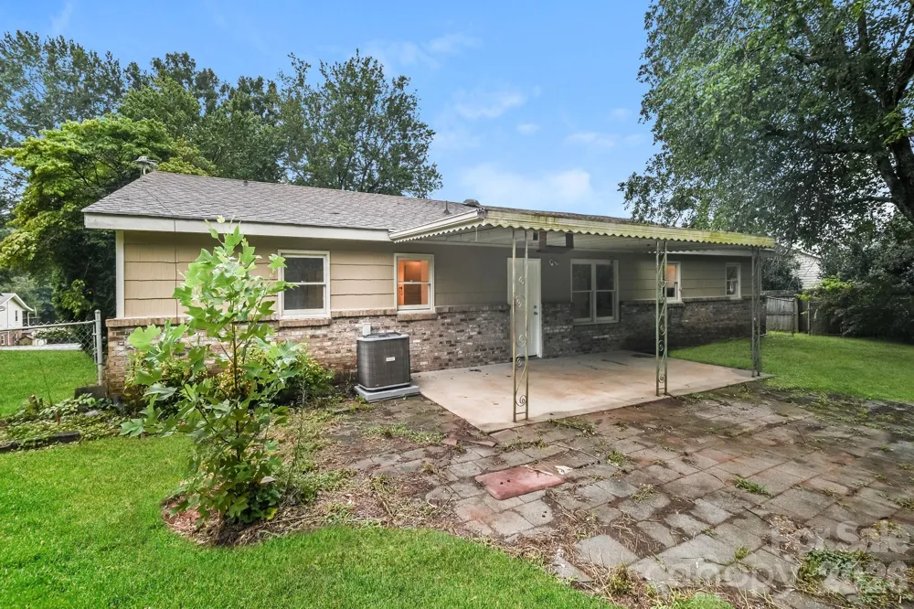 320 Aqua Drive Forest City, NC 28043