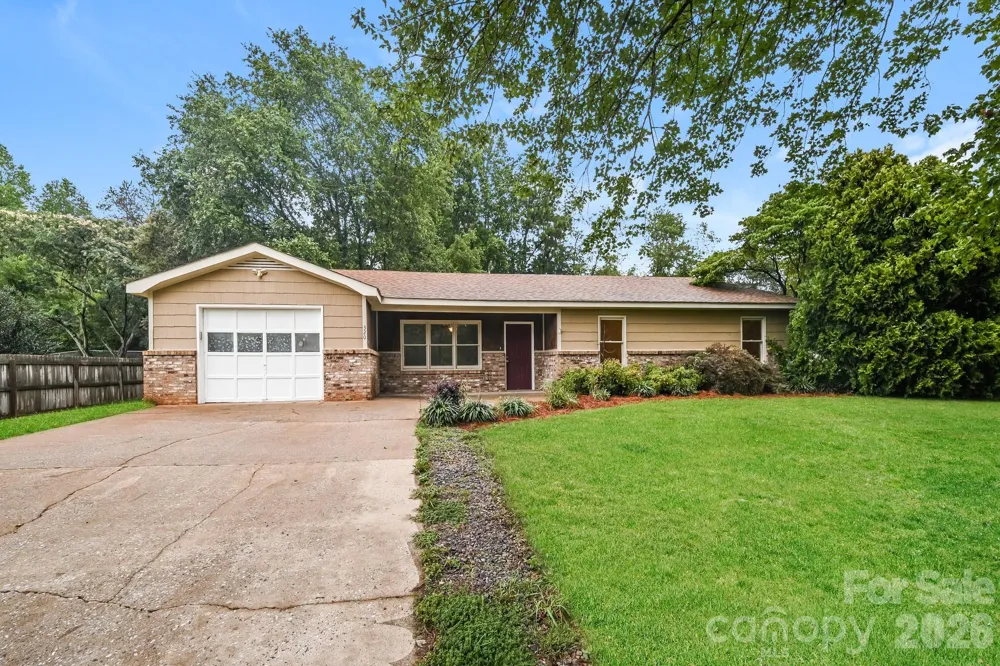 320 Aqua Drive Forest City, NC 28043