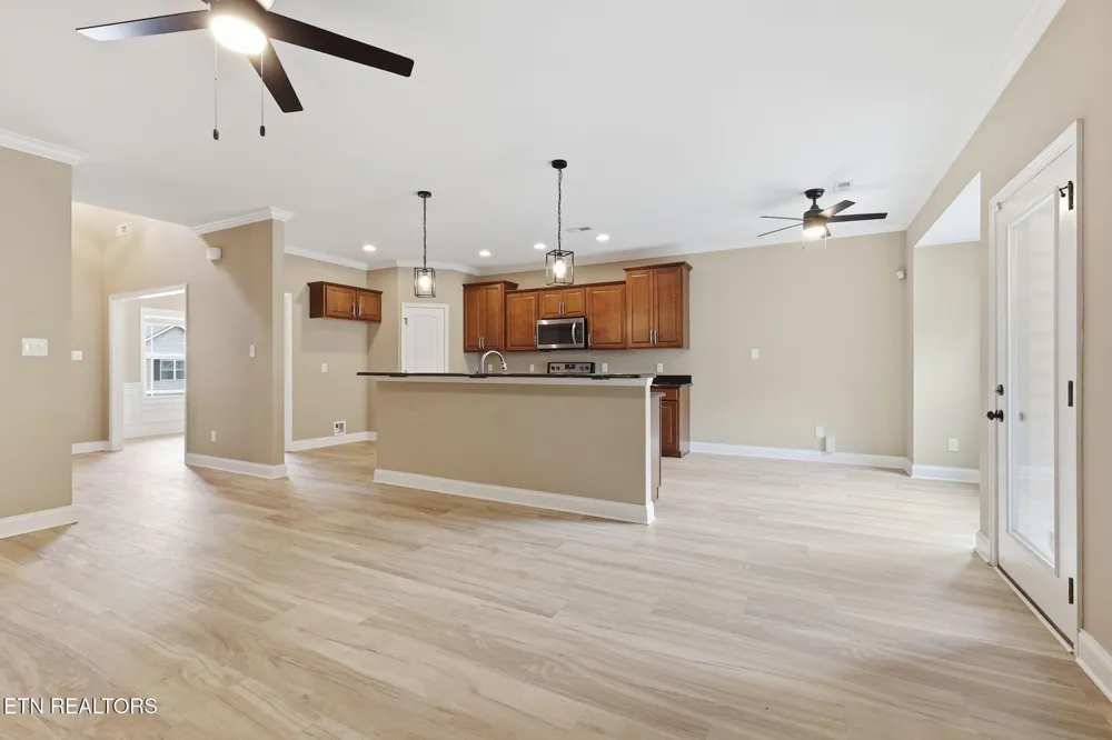 1230 Peake Lane Knoxville, TN 37922