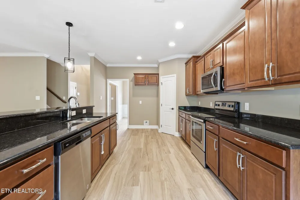 1230 Peake Lane Knoxville, TN 37922