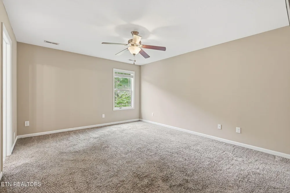 1230 Peake Lane Knoxville, TN 37922
