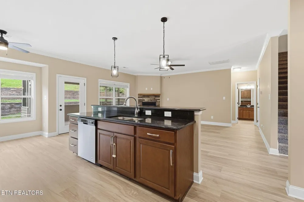 1230 Peake Lane Knoxville, TN 37922