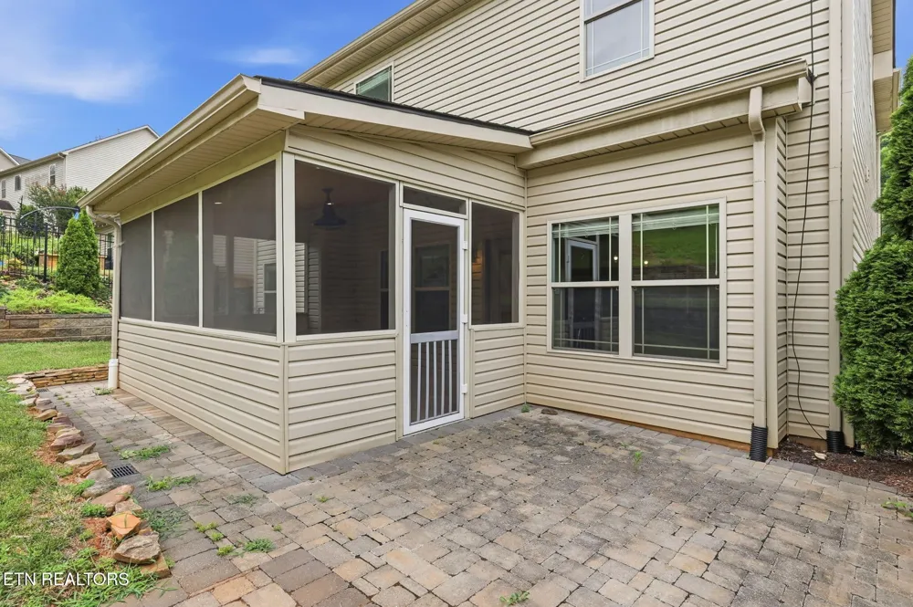 1230 Peake Lane Knoxville, TN 37922