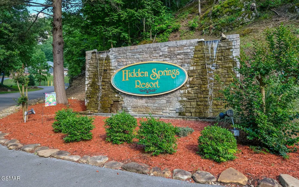 1550 Bears Den Way Sevierville, TN 37876