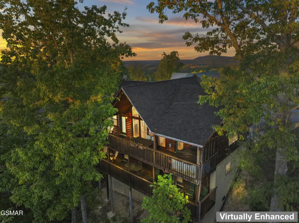 1550 Bears Den Way Sevierville, TN 37876