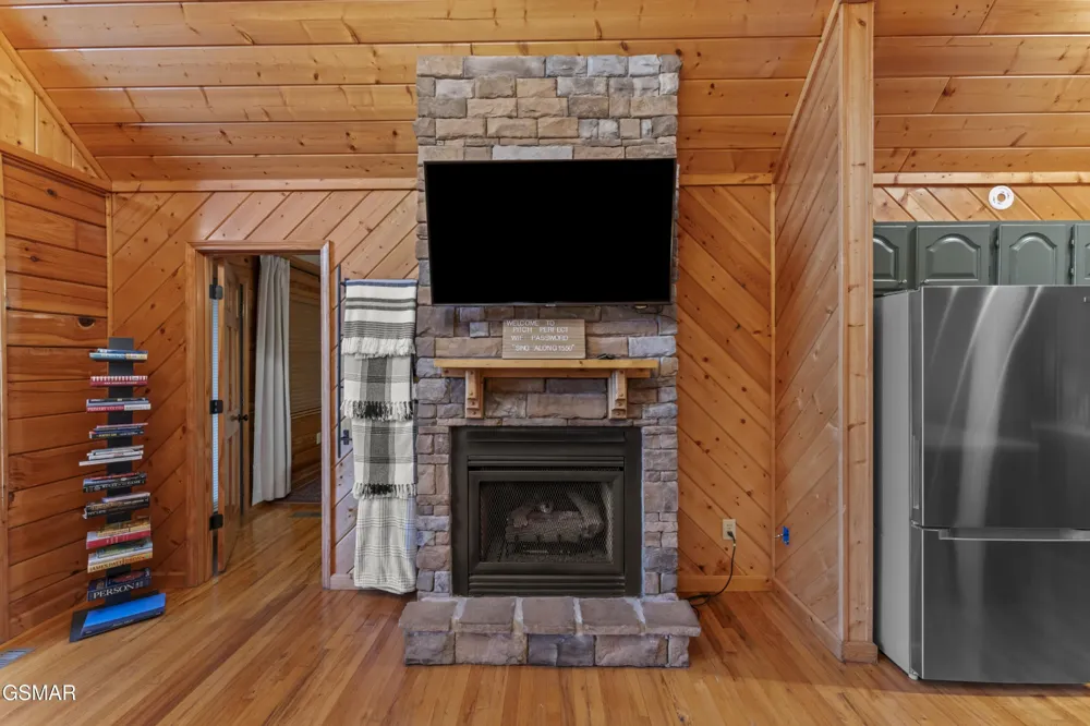 1550 Bears Den Way Sevierville, TN 37876
