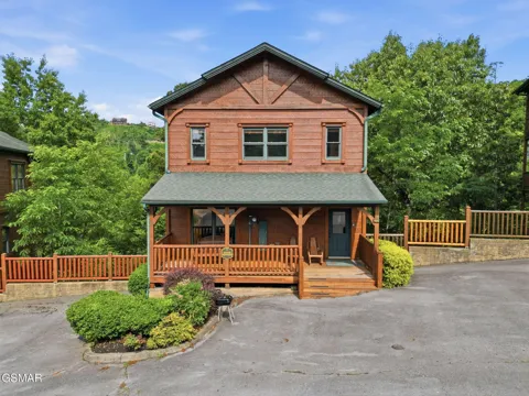 826 Great Smoky Way
