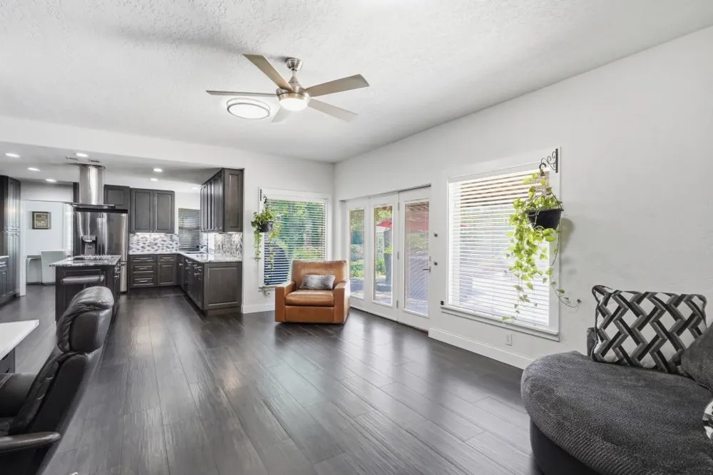 408 Arcadia Street Hurst, TX 76053