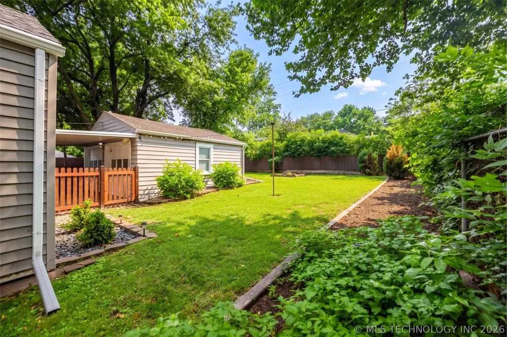 216 S Knoxville Avenue Tulsa, OK 74112