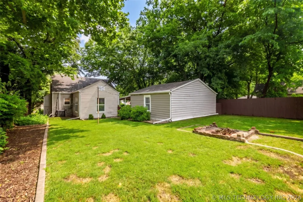 216 S Knoxville Avenue Tulsa, OK 74112