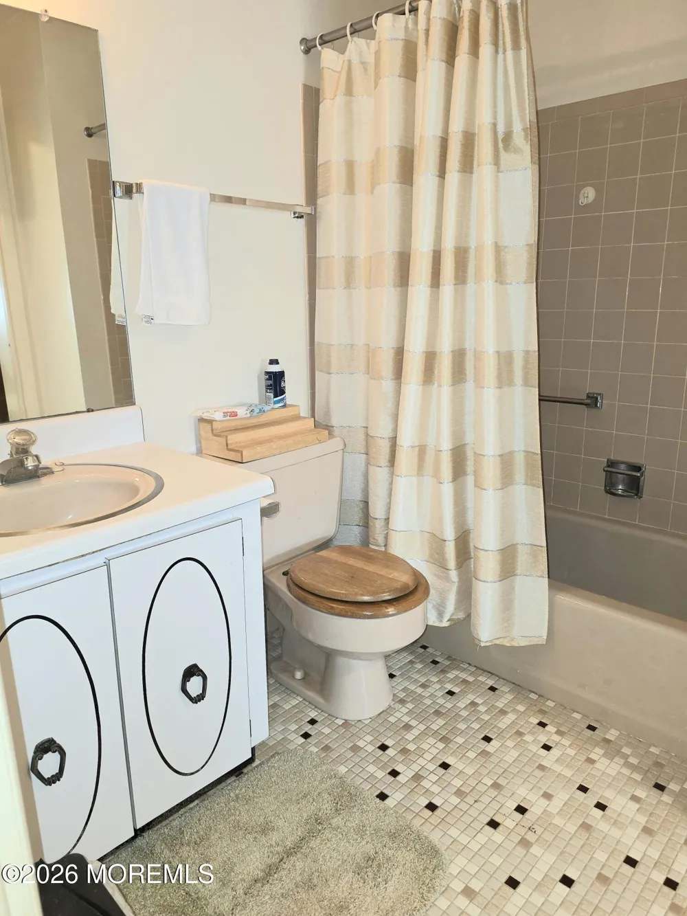 27 Salem Drive #C Whiting, NJ 08759