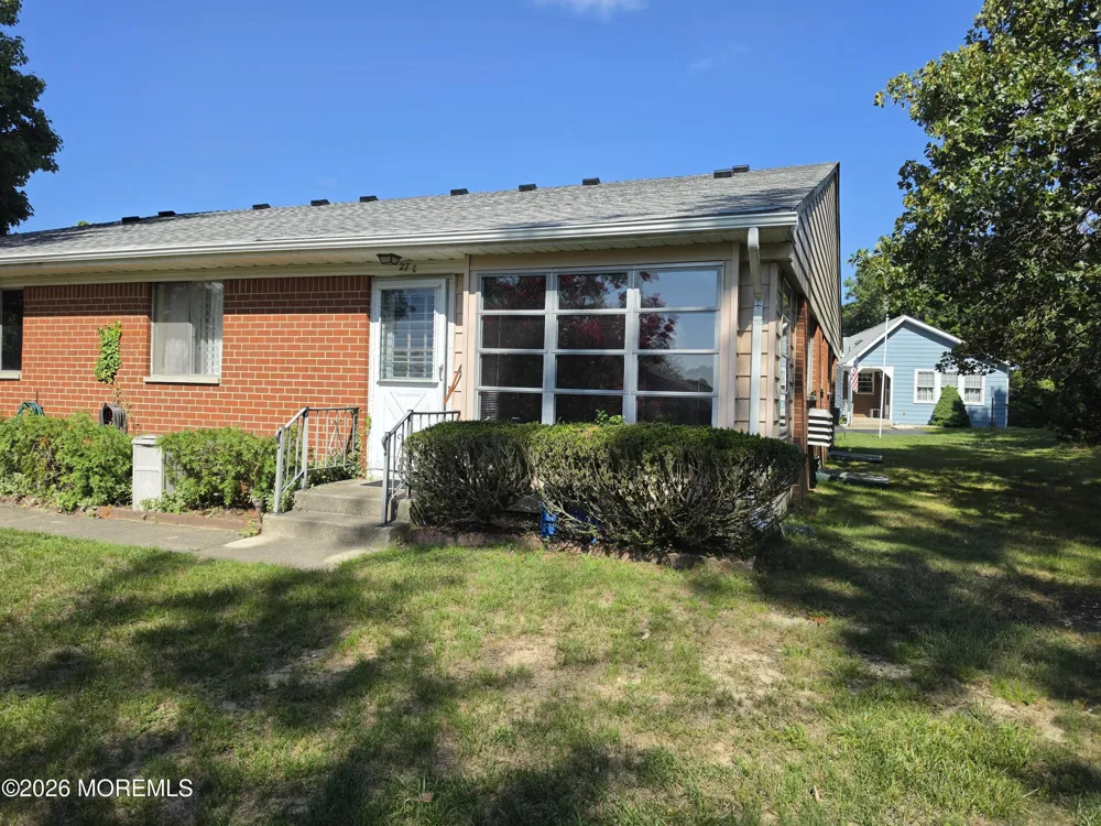 27 Salem Drive #C Whiting, NJ 08759