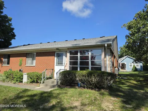 27 Salem Drive #C