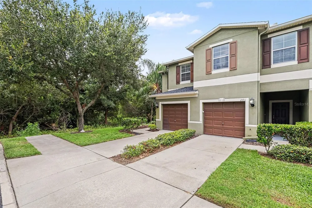 2711 ISABELLA VALLEY COURT Brandon, FL 33511