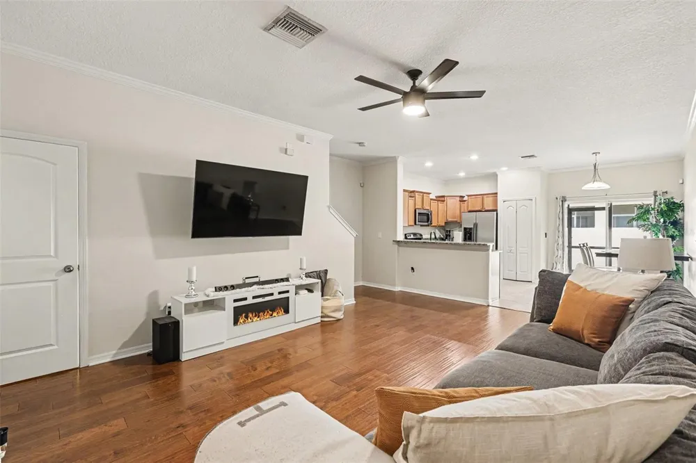 2711 ISABELLA VALLEY COURT Brandon, FL 33511