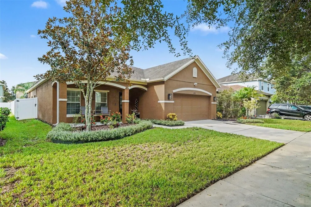 2722 WINGLEWOOD CIRCLE Lutz, FL 33558