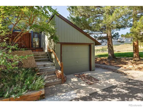 1656 Bradley Drive