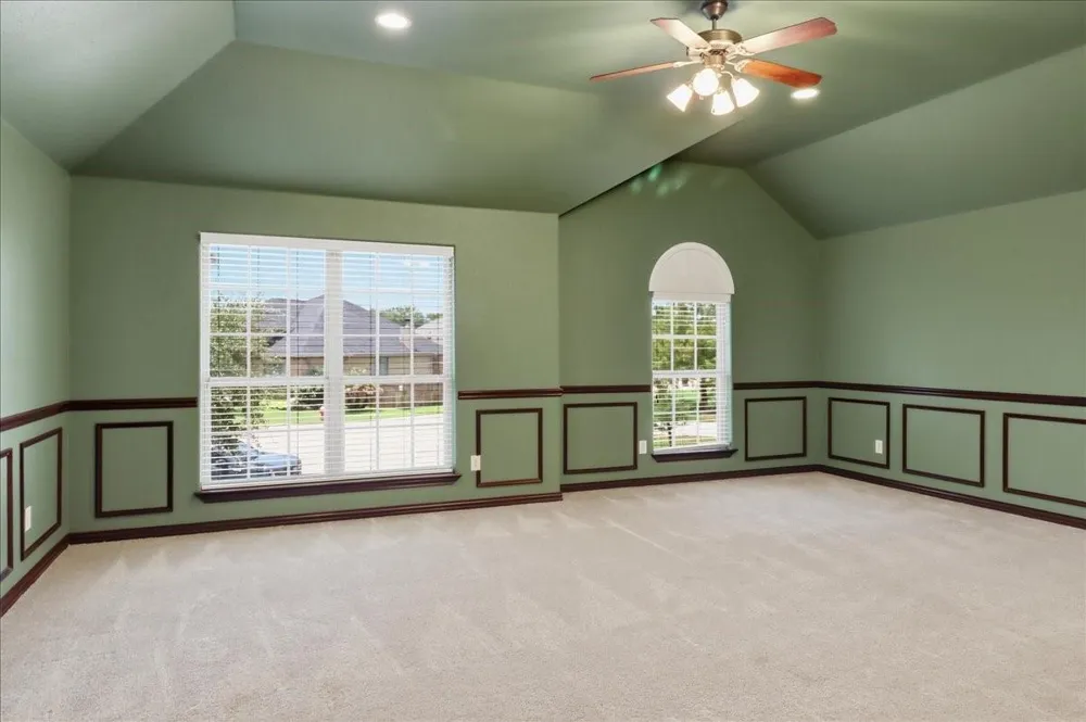 2435 Newark Circle College Station, TX 77845