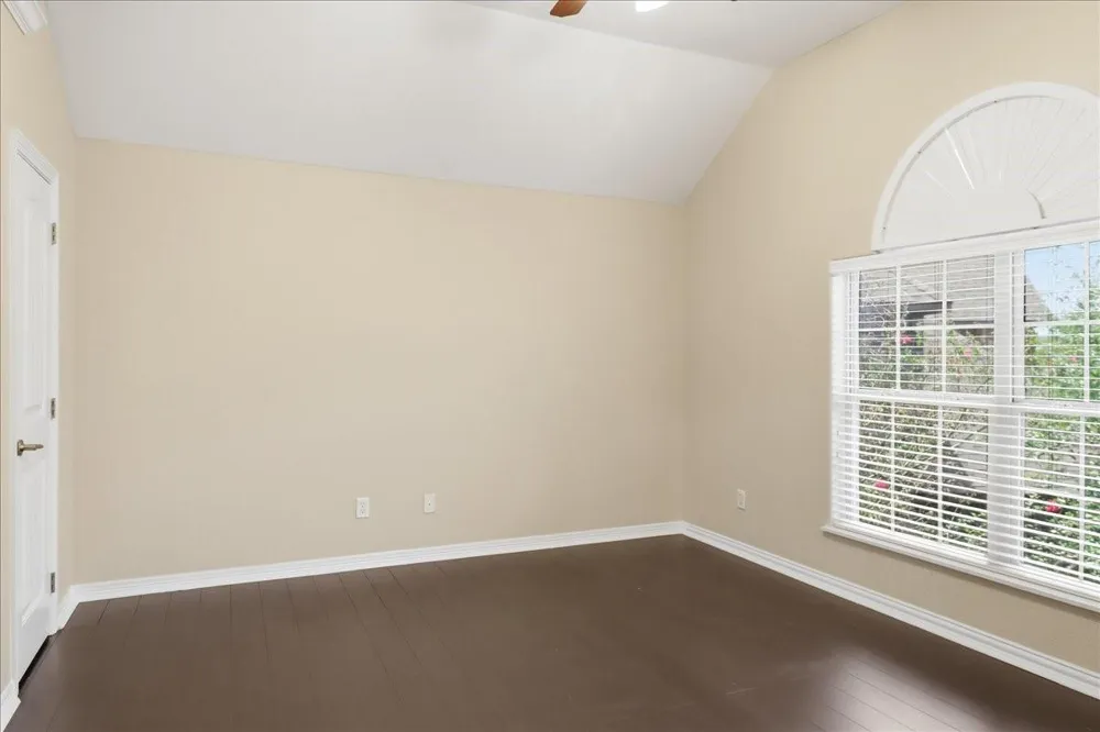 2435 Newark Circle College Station, TX 77845