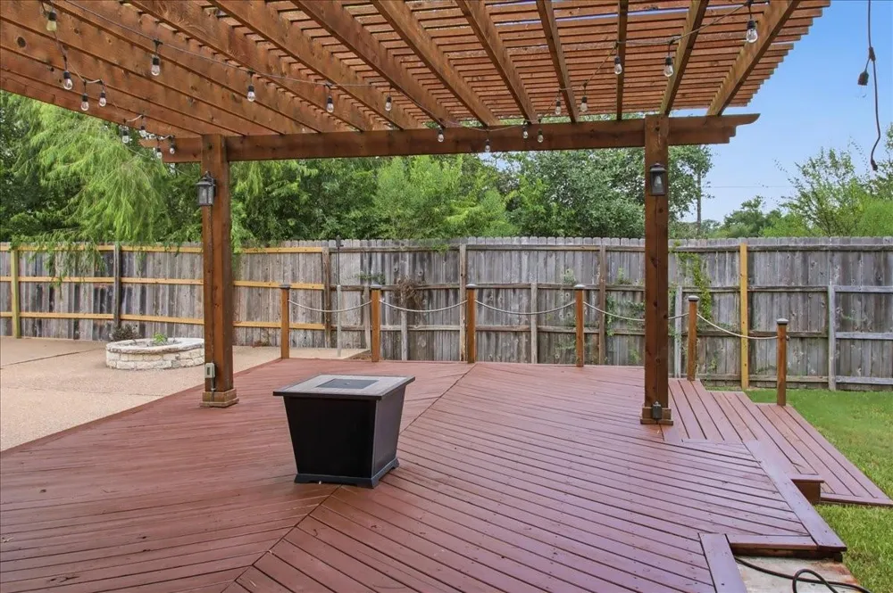 2435 Newark Circle College Station, TX 77845