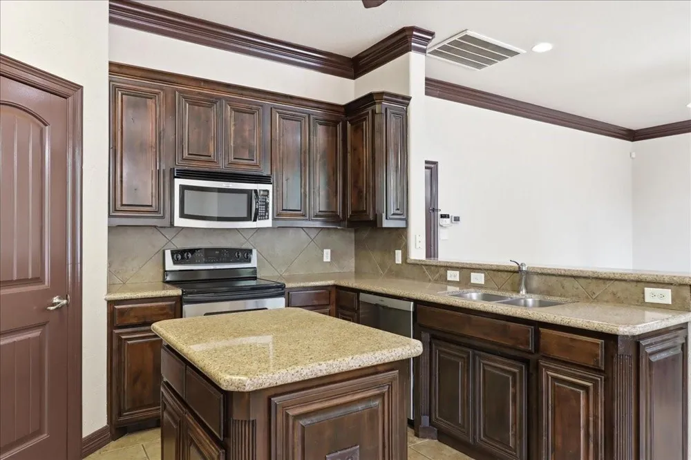 2435 Newark Circle College Station, TX 77845
