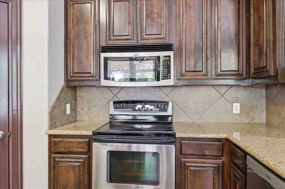 2435 Newark Circle College Station, TX 77845