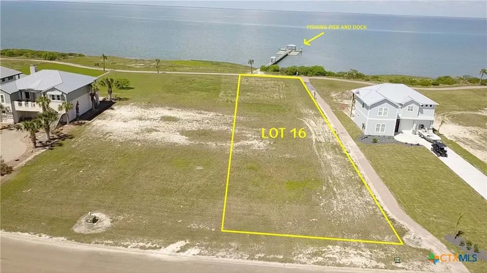 16 Bay Club Drive Seadrift, TX 77983
