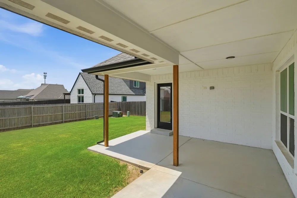 2124 E 138th Place S Bixby, OK 74008