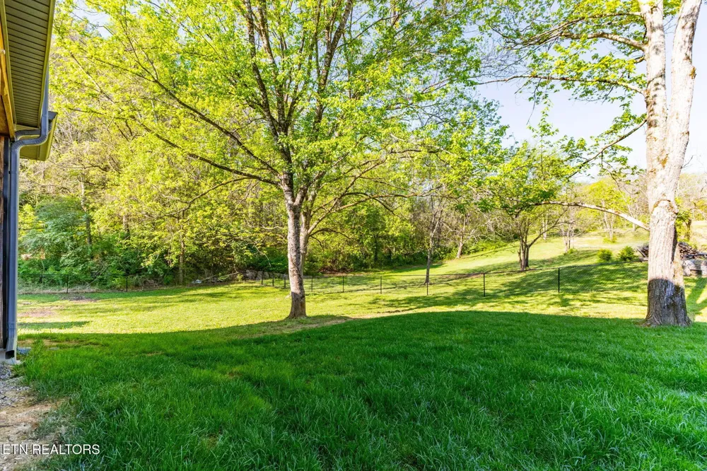 6414 Pine Grove Rd Knoxville, TN 37914