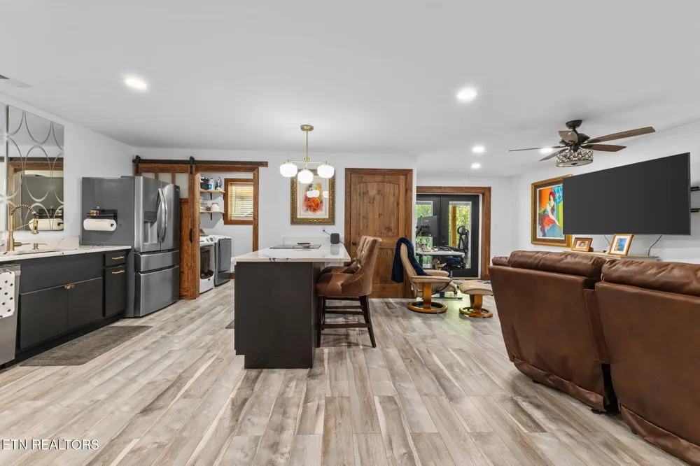 6414 Pine Grove Rd Knoxville, TN 37914
