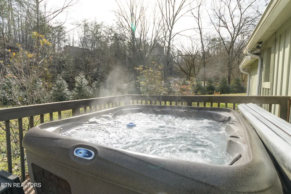 827 Mill Creek Rd Pigeon Forge, TN 37863